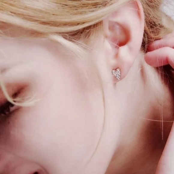 Henri Bendel Luxe Quirky Heart Stud Set - Picture 5 of 5